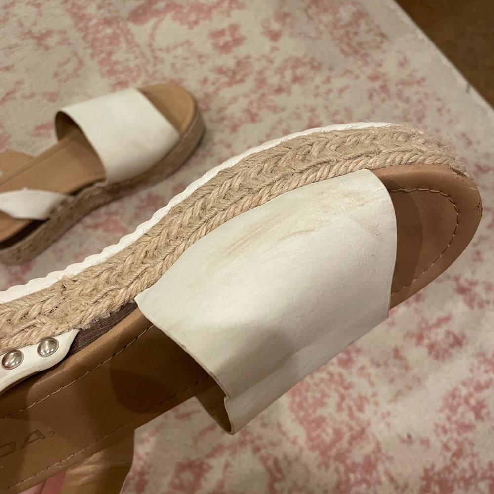 White Soda Platform Sandals - Picture 3 of 3